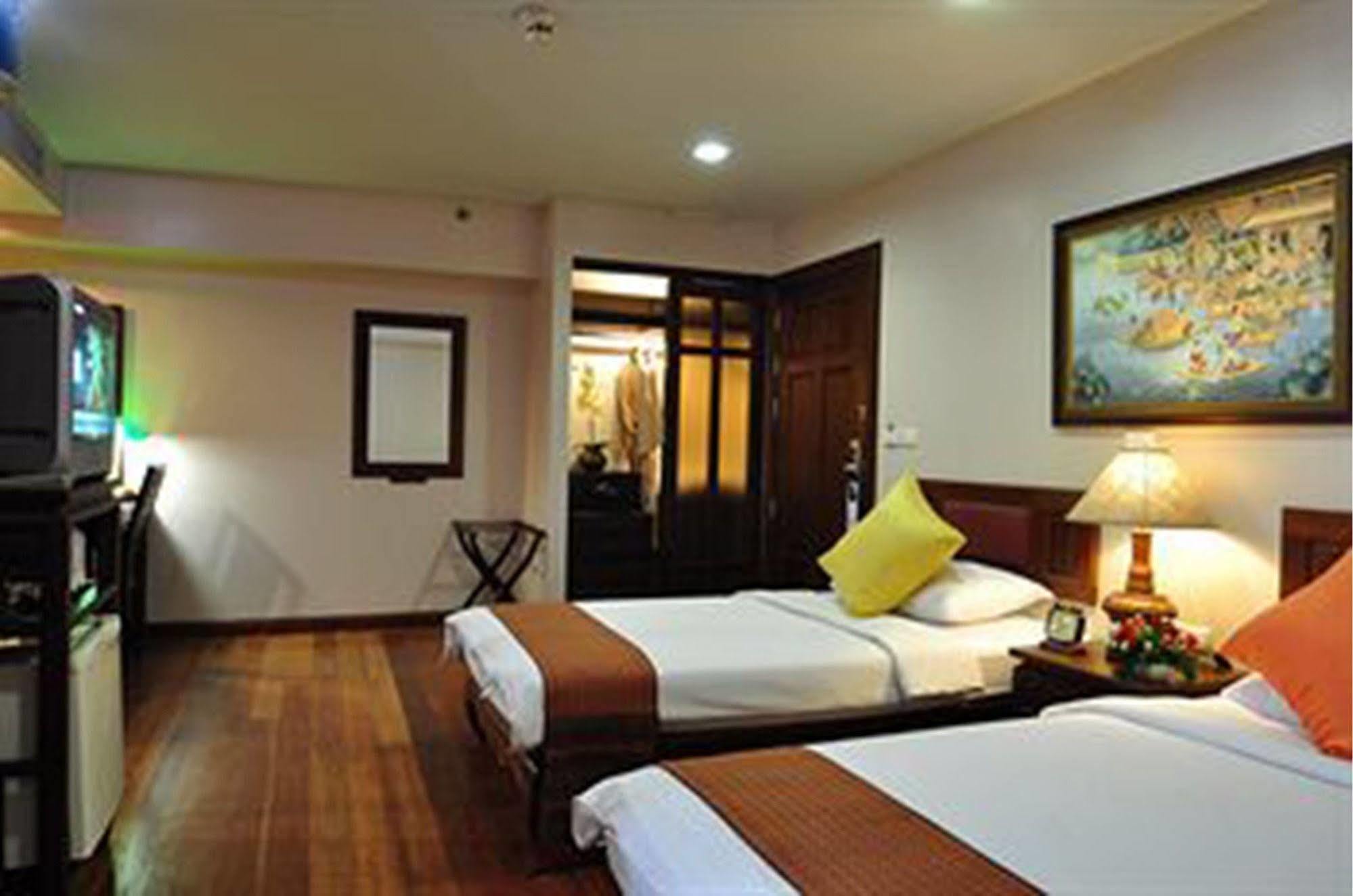โรงแรมเดอะ สยาม เฮอริเทจ โรงแรม 4*